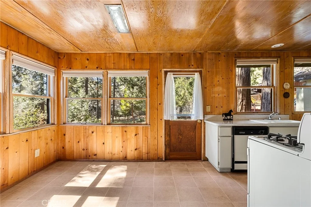 Photo of 25455 Tahquitz