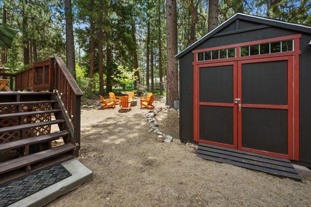 Photo of 39253 Mohawk Drive
