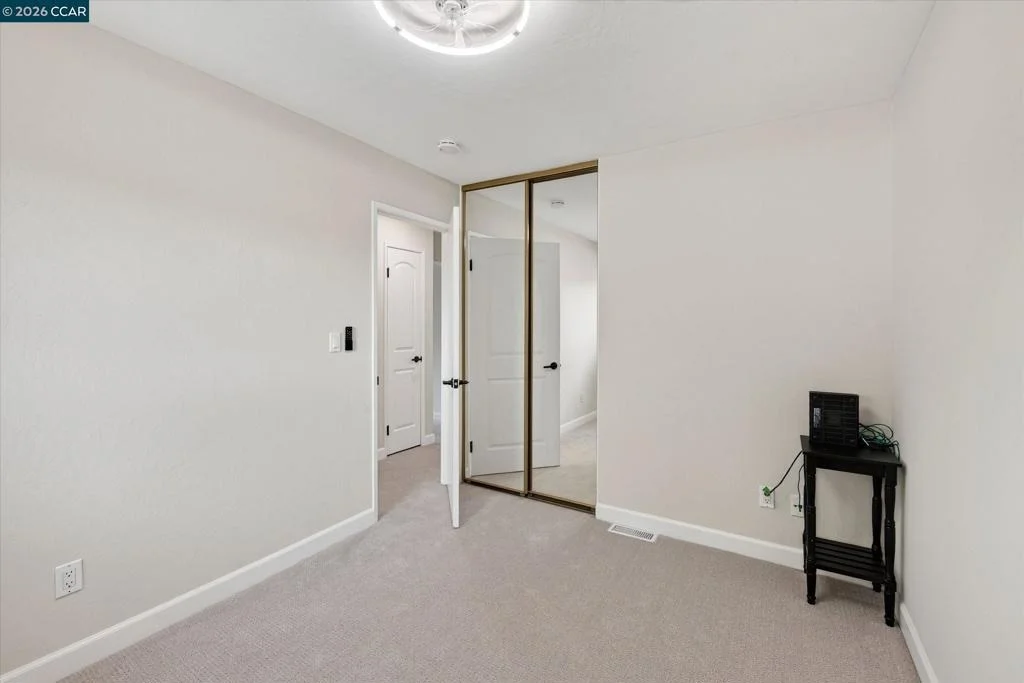 Photo of 584 Mission Pl
