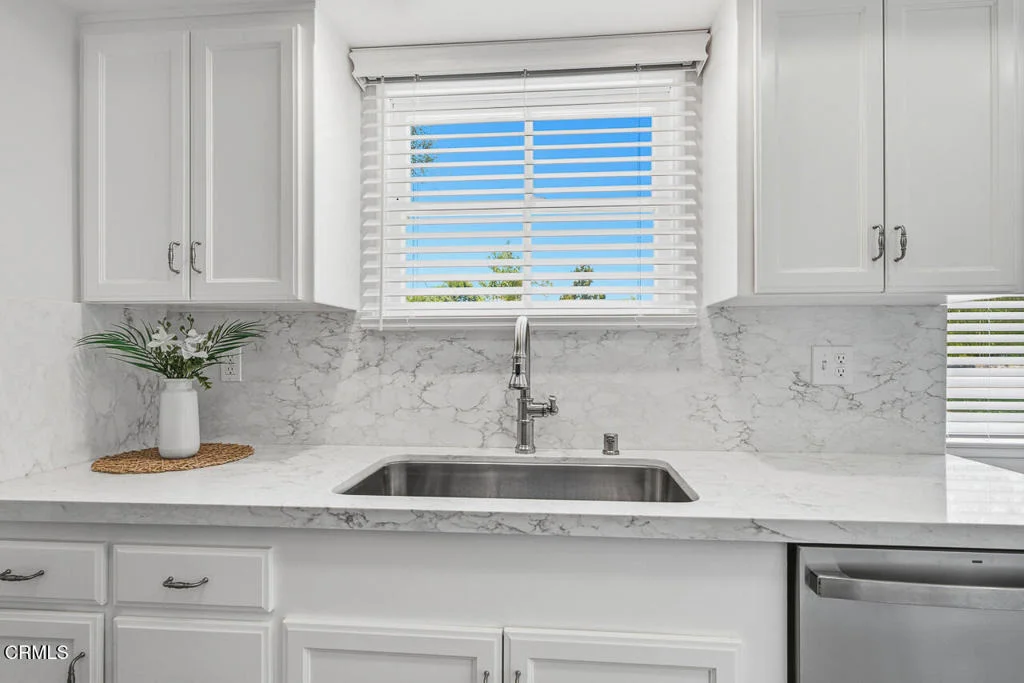 Photo of 1010 Roxbury Drive
