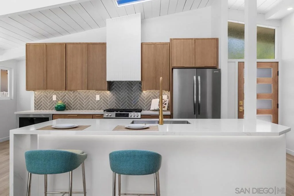 Photo of 5556 Baja Dr.