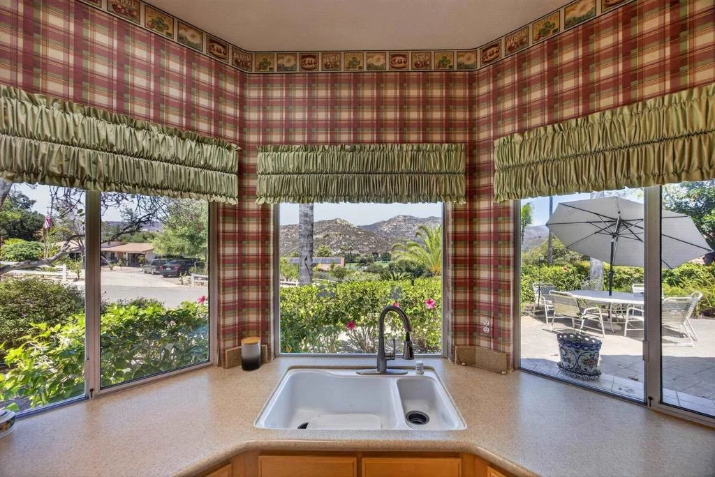 Photo of 15546 Calistoga Dr.