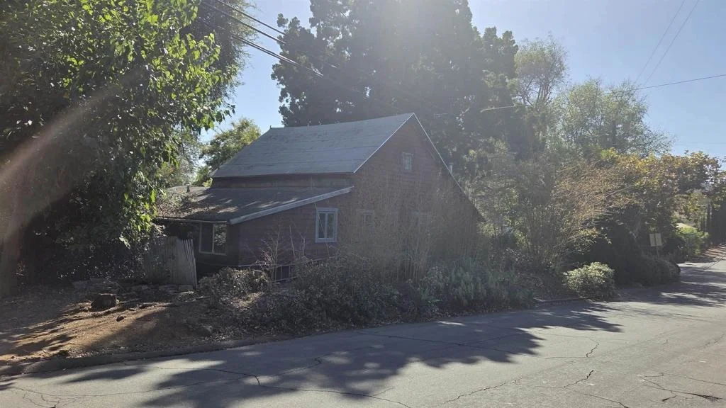 Photo of 8751 Mariposa Street