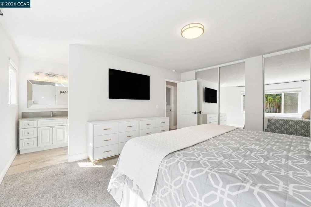 Photo of 4475 Barberry
