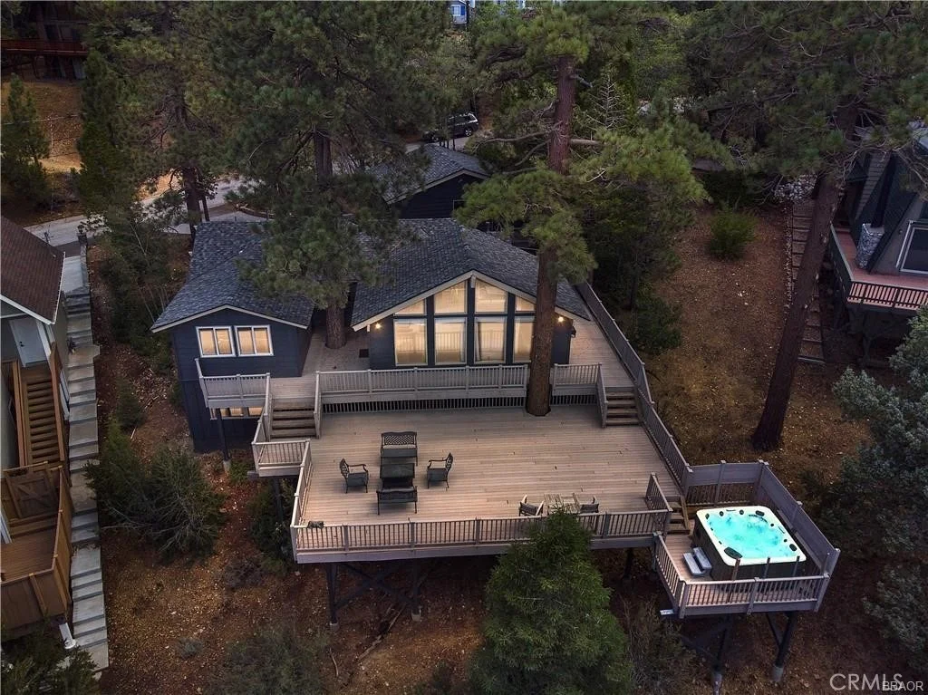 Photo of 43939 Yosemite Drive