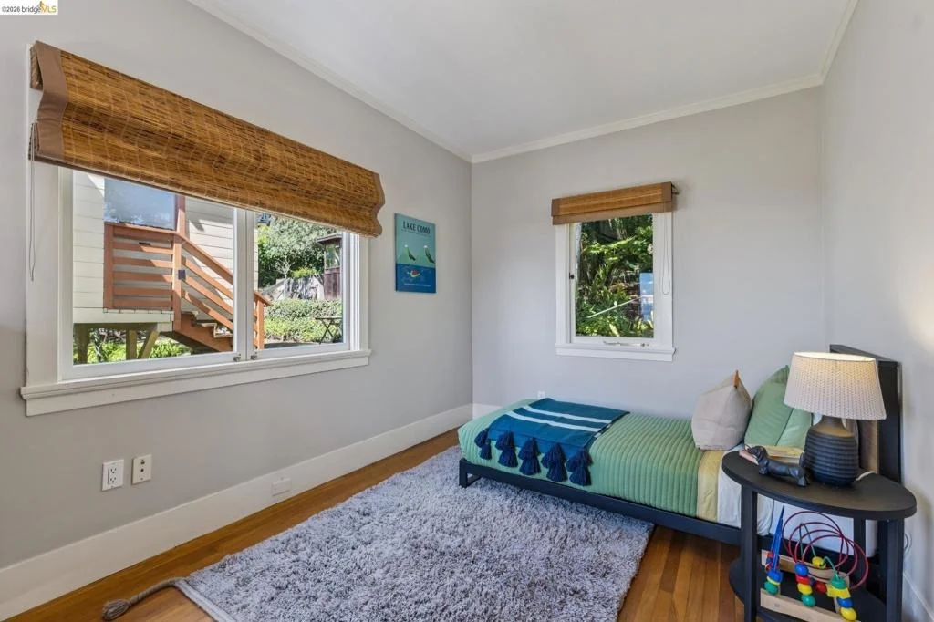 Photo of 8 Mosswood Rd