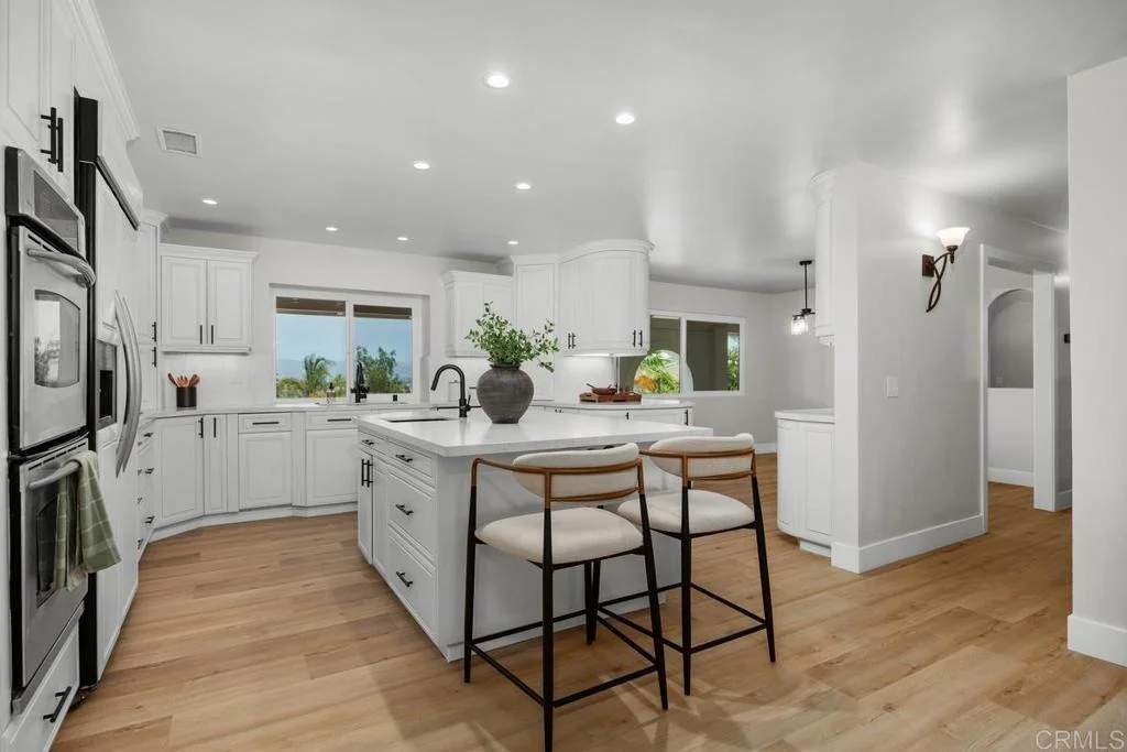 Photo of 1140 Pasadero Drive