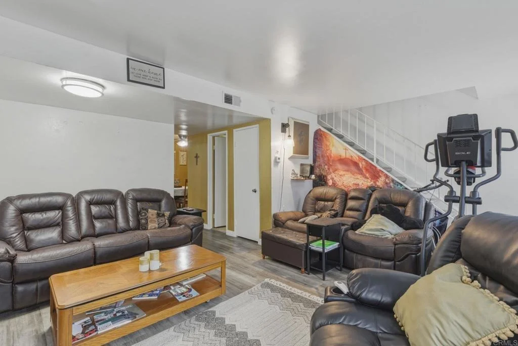 Photo of Unit UNITD at 11911 Royal Road