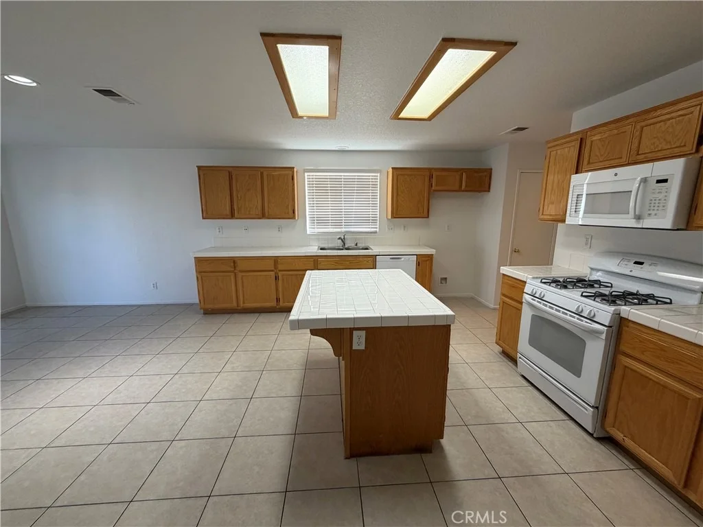 Photo of 38646 Annette Avenue