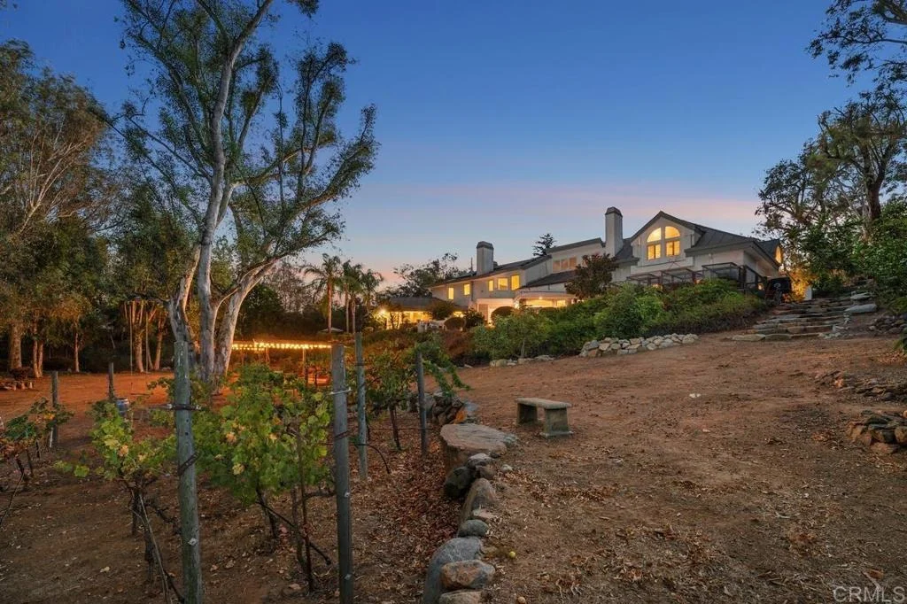 Photo of 5241 Alzeda Drive