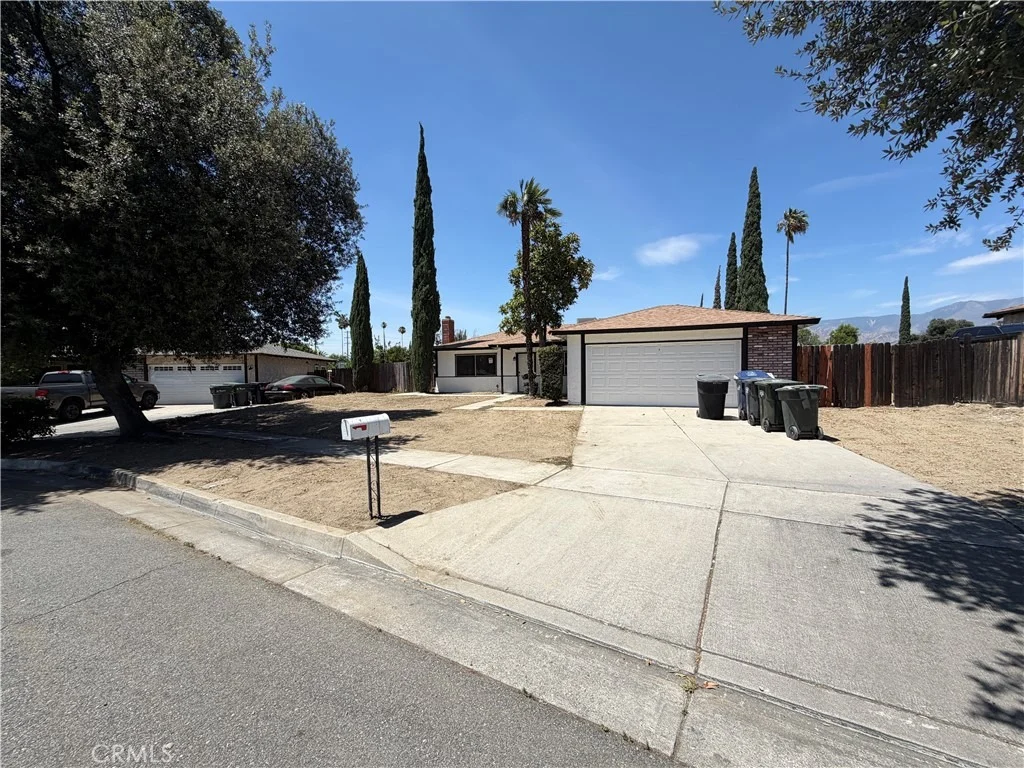 Photo of 813 Doyle Avenue
