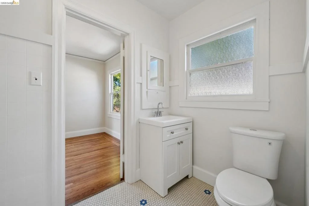 Photo of 736 Key Route Blvd