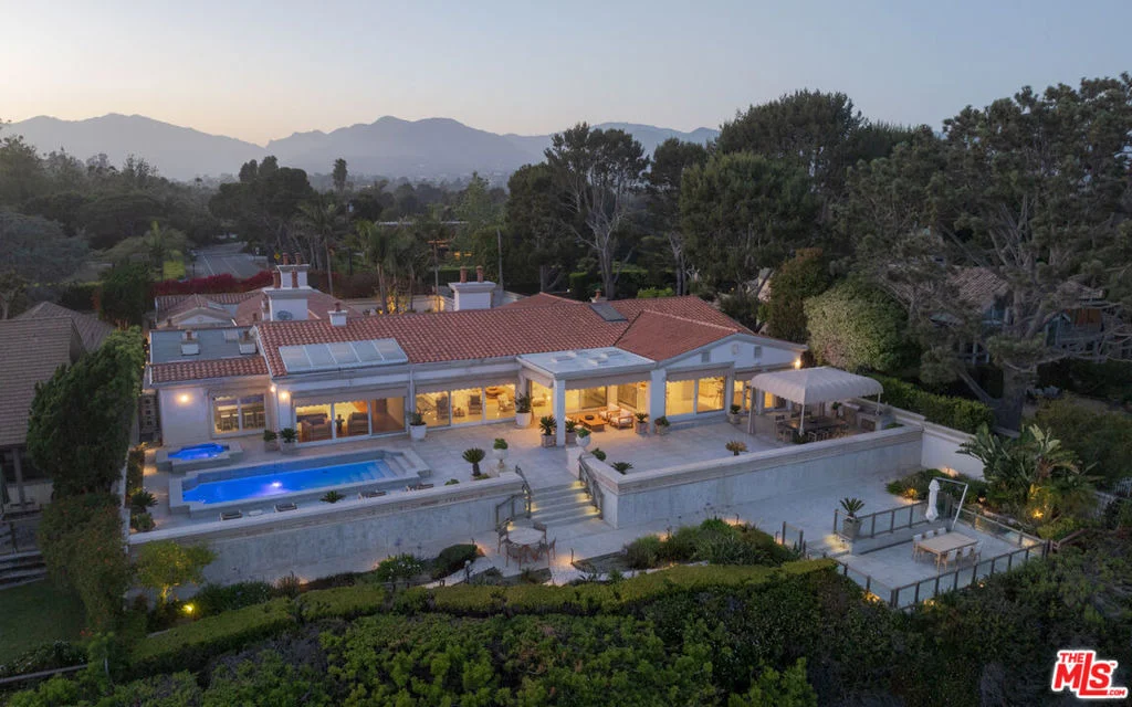 Photo of 29000 Cliffside Drive