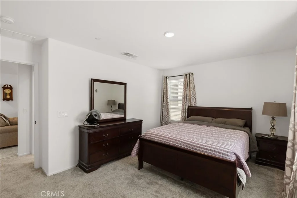 Photo of 214 Knotgrass Street
