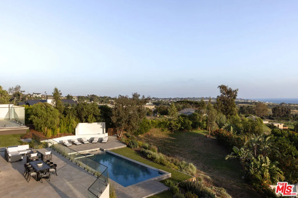 Photo of 29924 Harvester Road