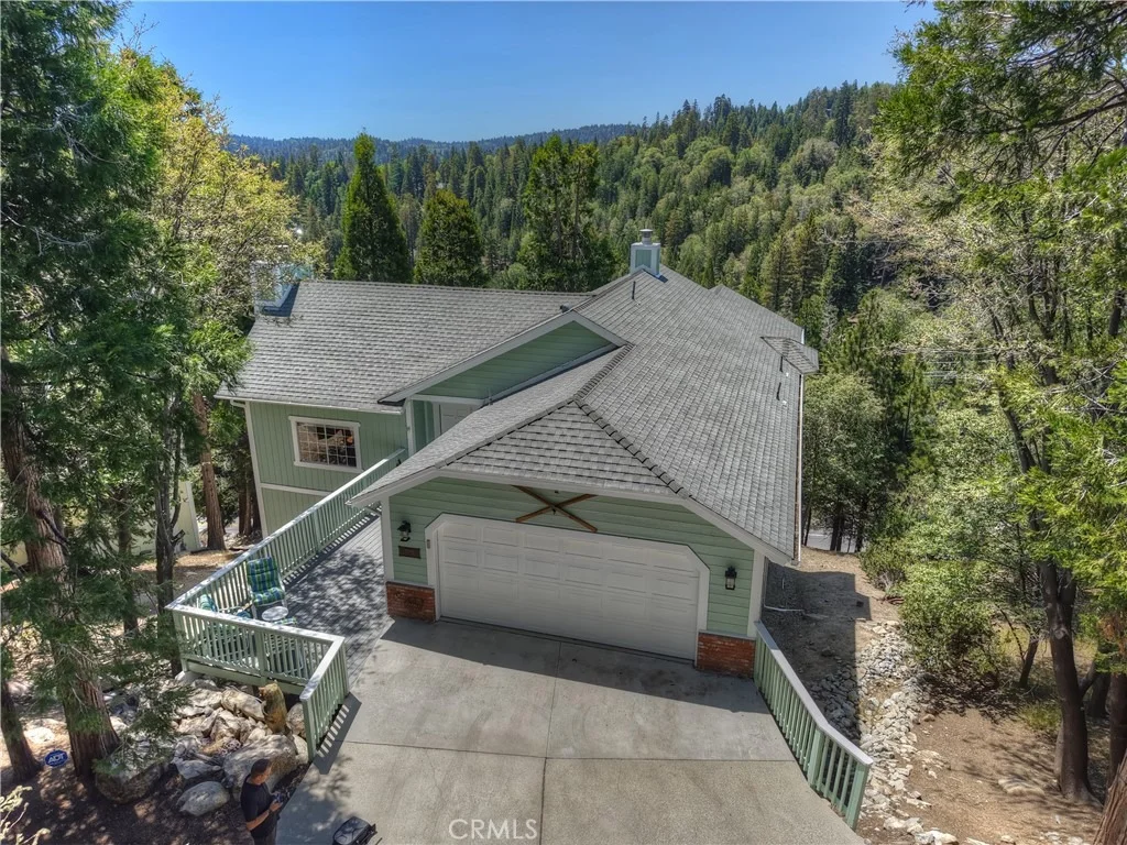 Photo of 27392 Peninsula Drive