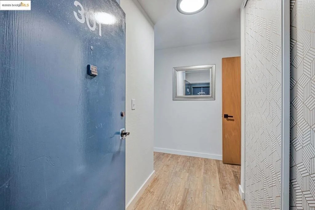Photo of Unit 301 at 2700 Le Conte AVE