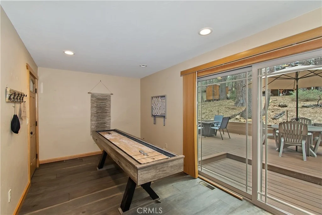Photo of 41471 Comstock