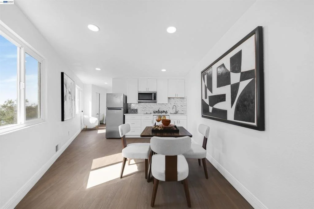 Photo of 1069 Central Blvd