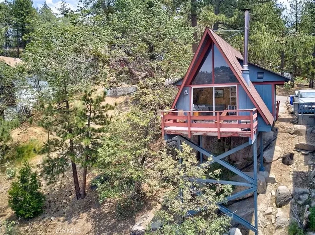 Photo of 33012 Donner