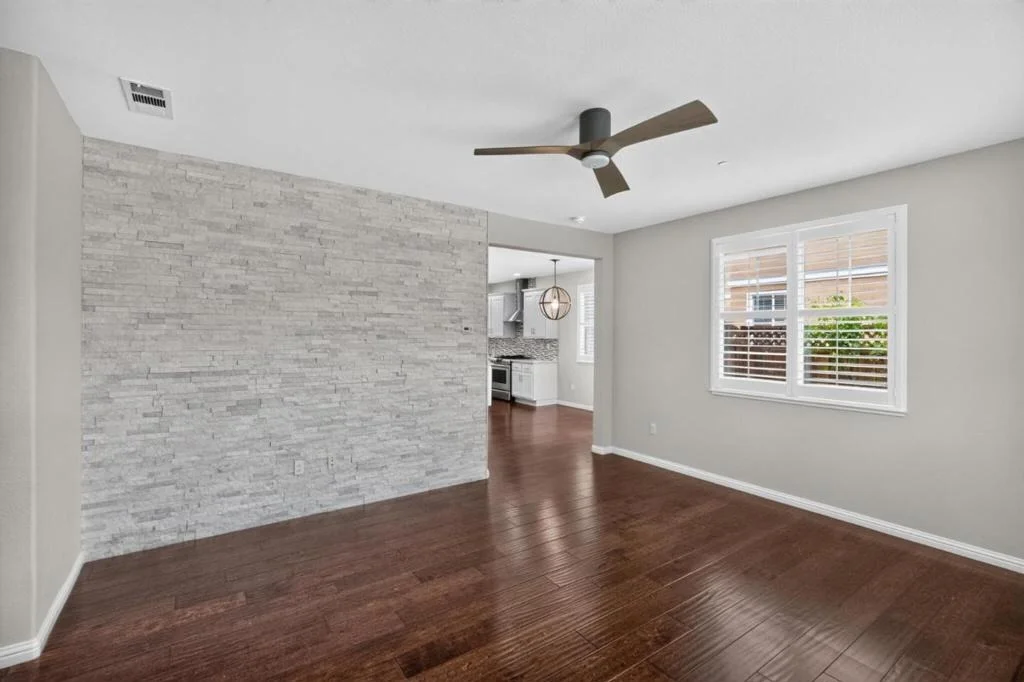 Photo of 100 Castle Ridge Way