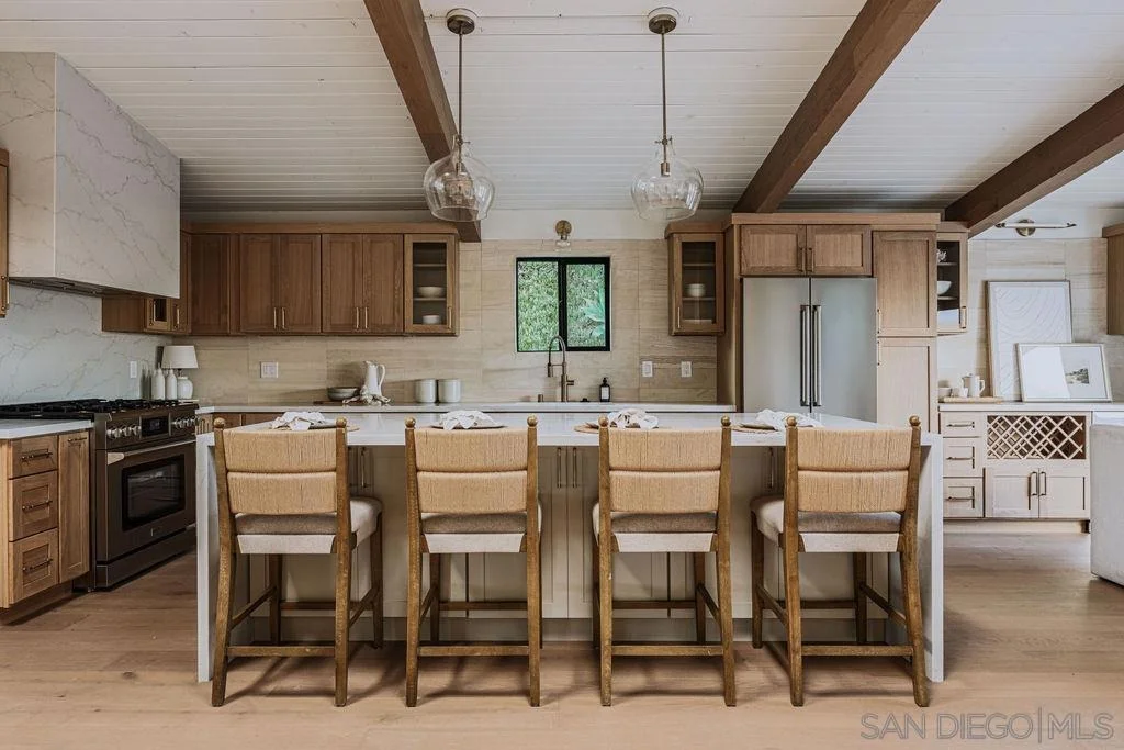 Photo of 4985 Pacifica Dr