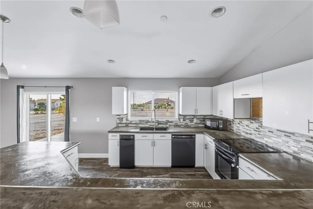 Photo of 3788 Olivera