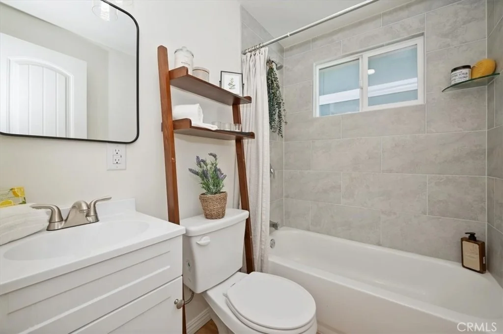 Photo of 753 Elysian