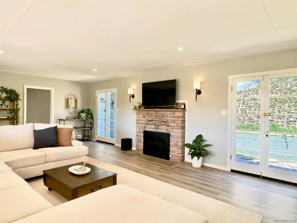 Photo of 1418 York Dr