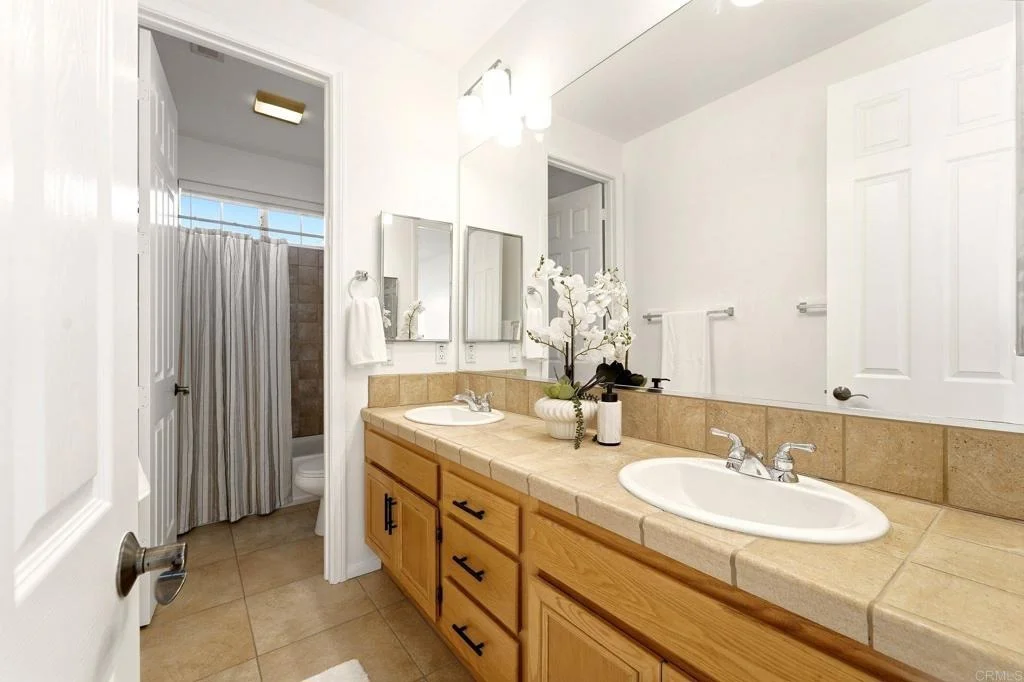 Photo of 2602 Canyon Crest Drive