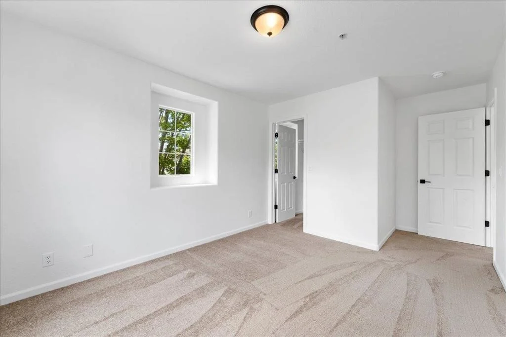 Photo of 21 La Jolla Street