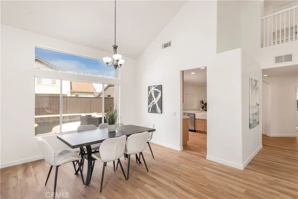 Photo of 230 Del Mesa