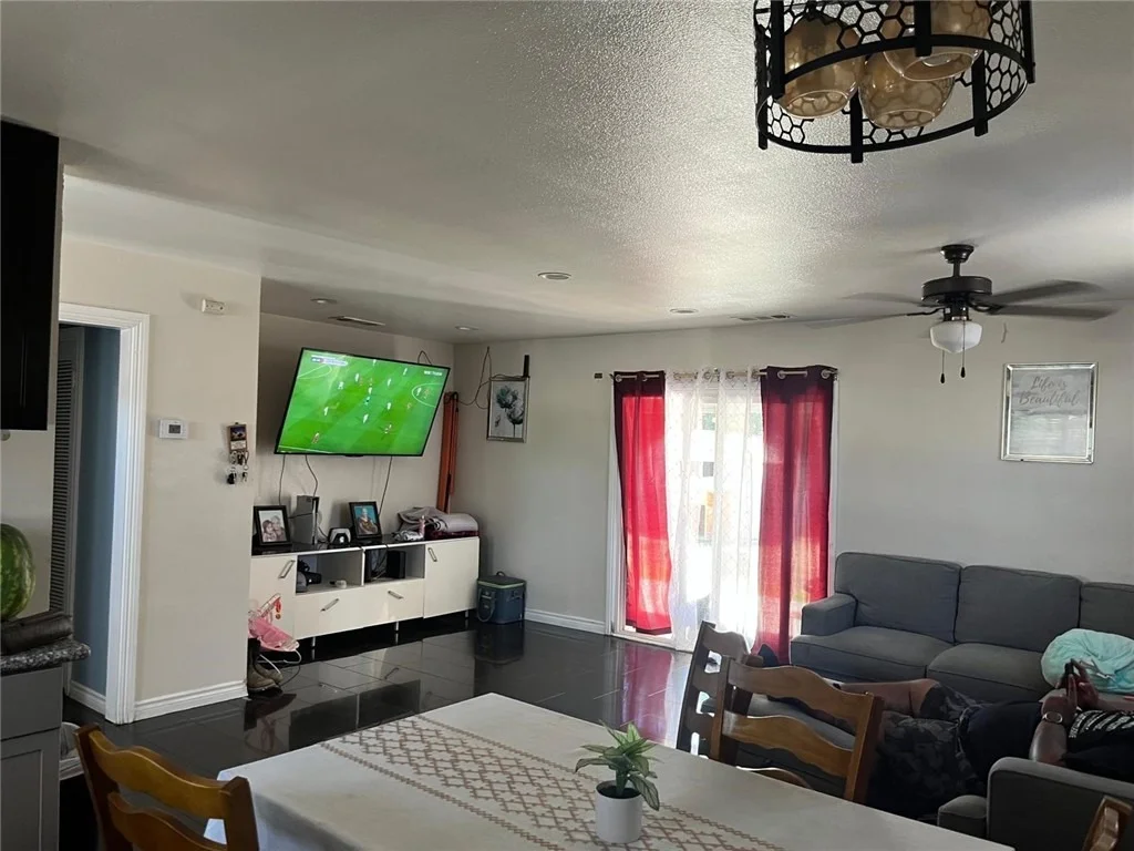 Photo of 18005 Vine