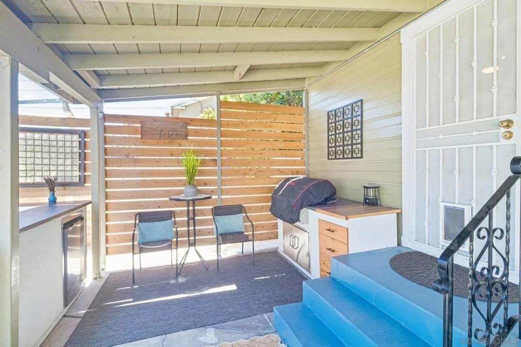 Photo of 8653 Washington Ave