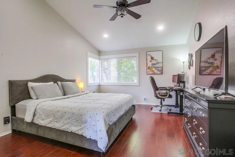 Photo of 473 Avenida Canora