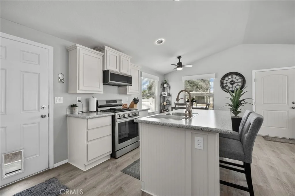 Photo of 3540 Nelson
