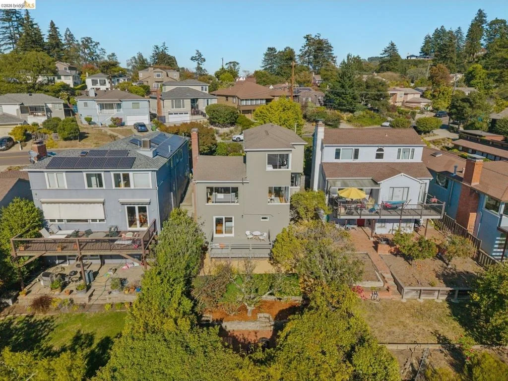 Photo of 752 Grizzly Peak Blvd