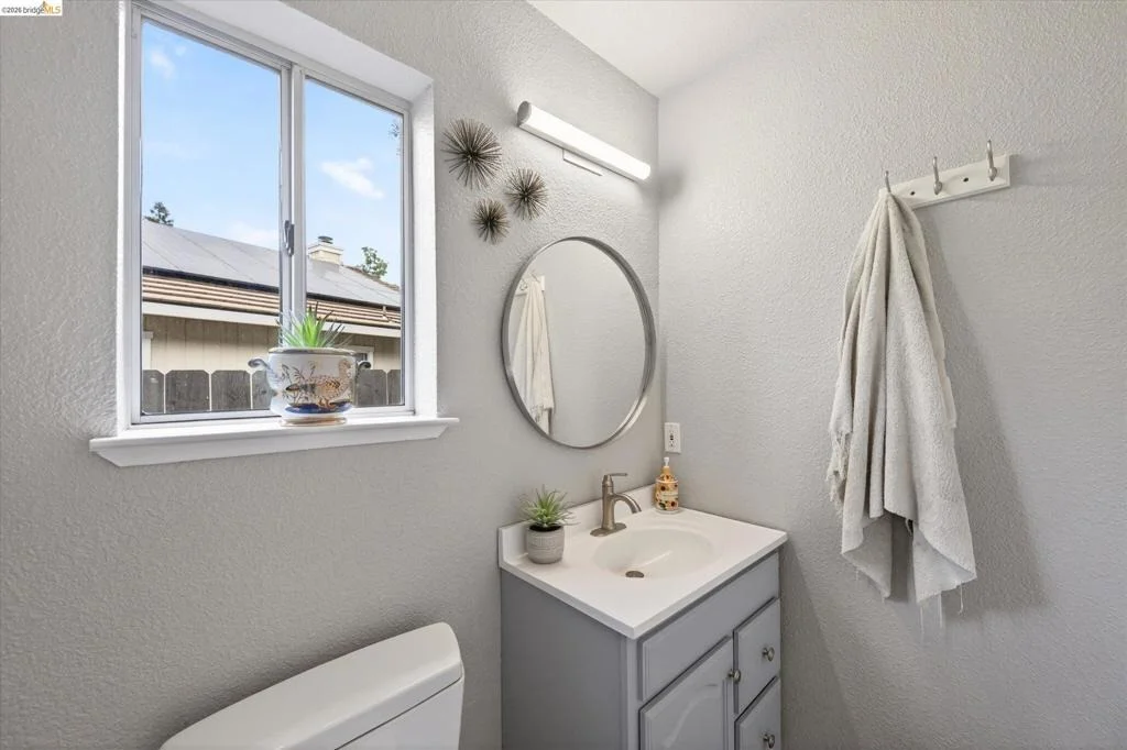 Photo of 1011 Amanda Cir