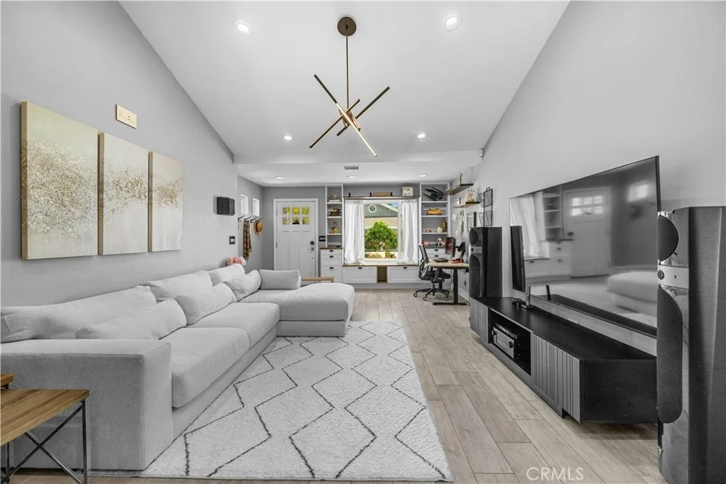 Photo of 3843 Marber