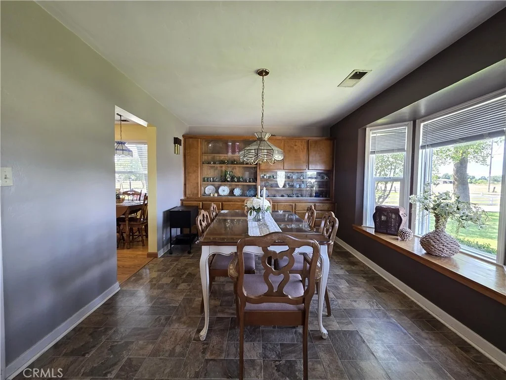 Photo of 23773 River Rd