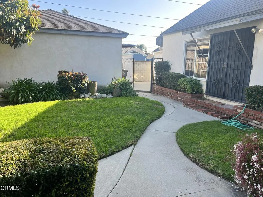 Photo of 1402 W Beverly Drive