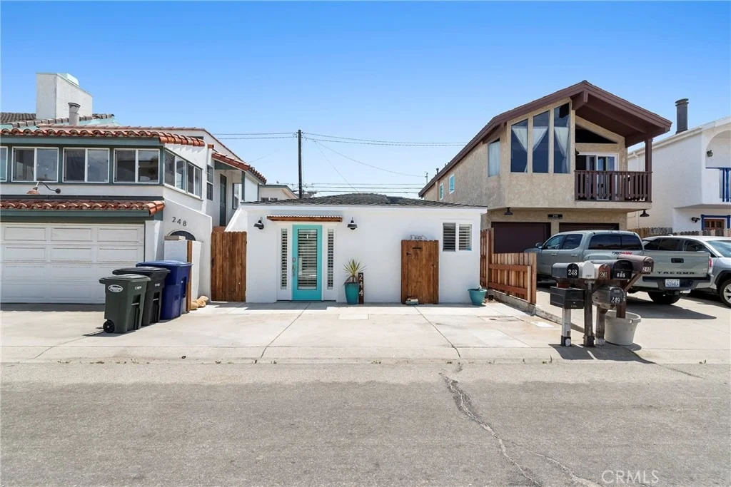 Photo of 244 Cahuenga Drive