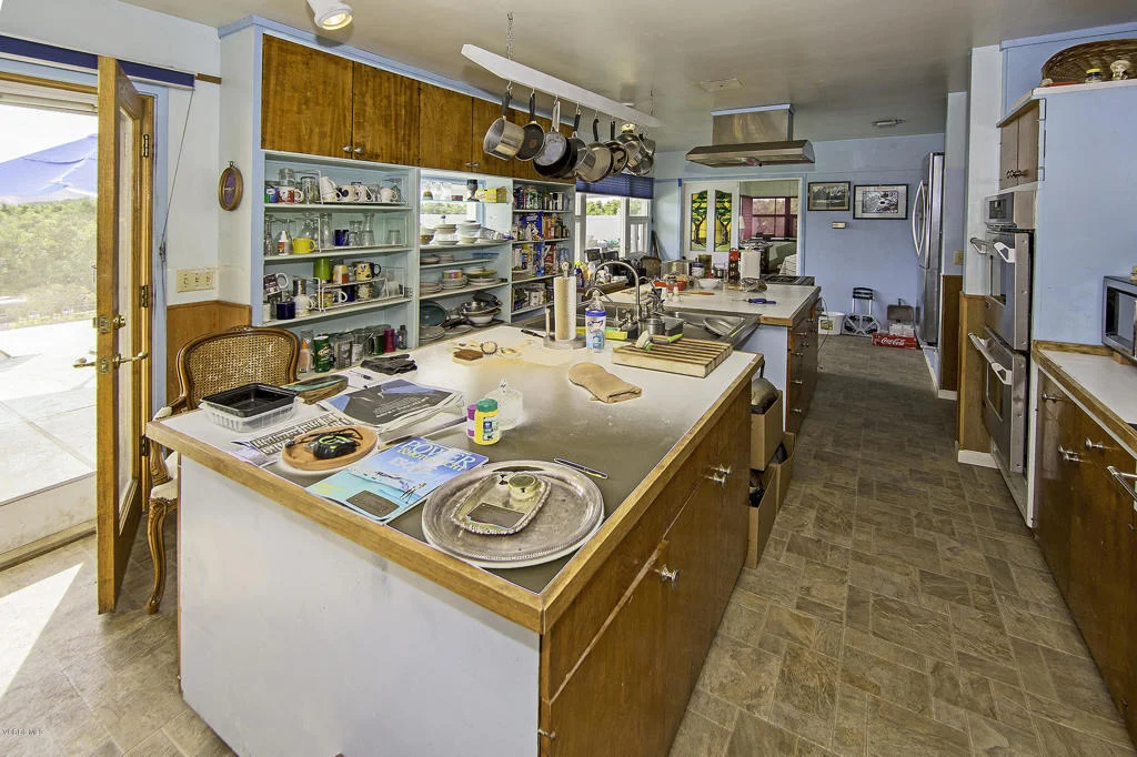 Photo of 15888 Foothill Road