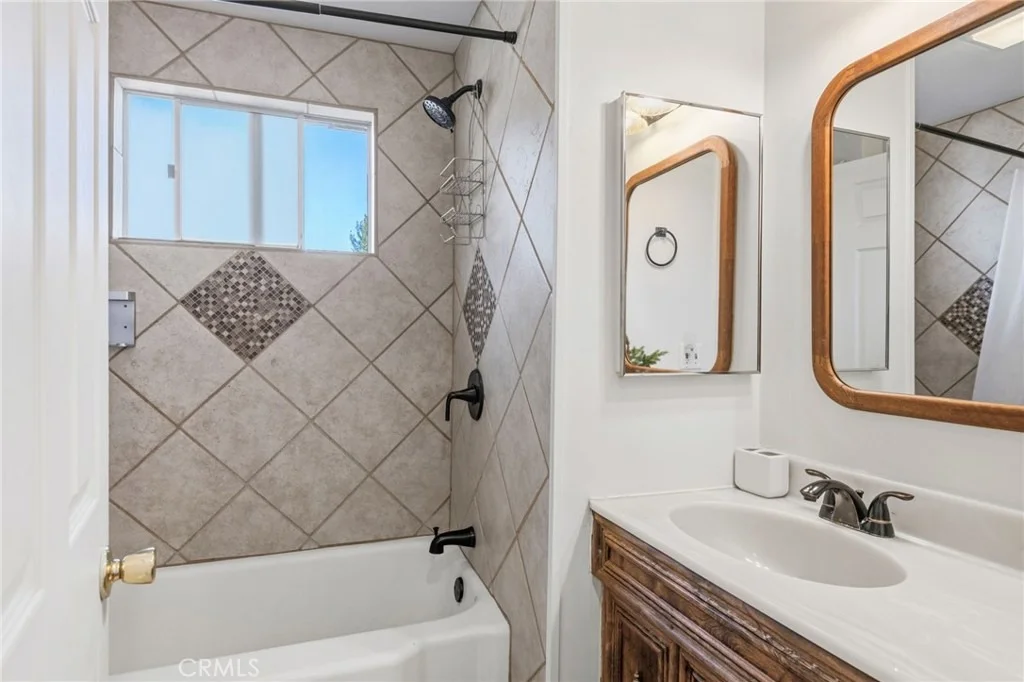 Photo of 659 Lintner Road