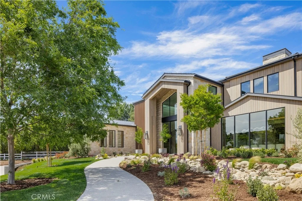 Photo of 24105 HIDDEN RIDGE Road