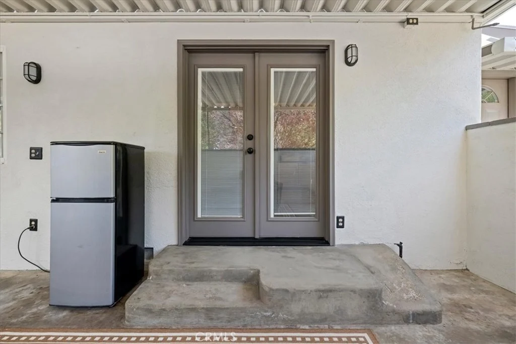 Photo of 5305 Palm