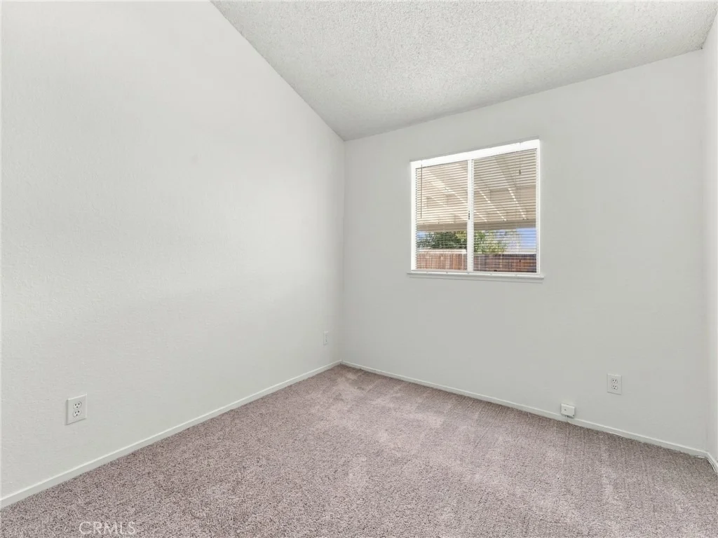Photo of 37620 Robin Lane