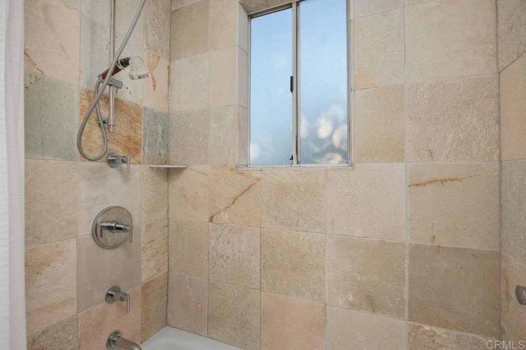 Photo of 7020 Lantana