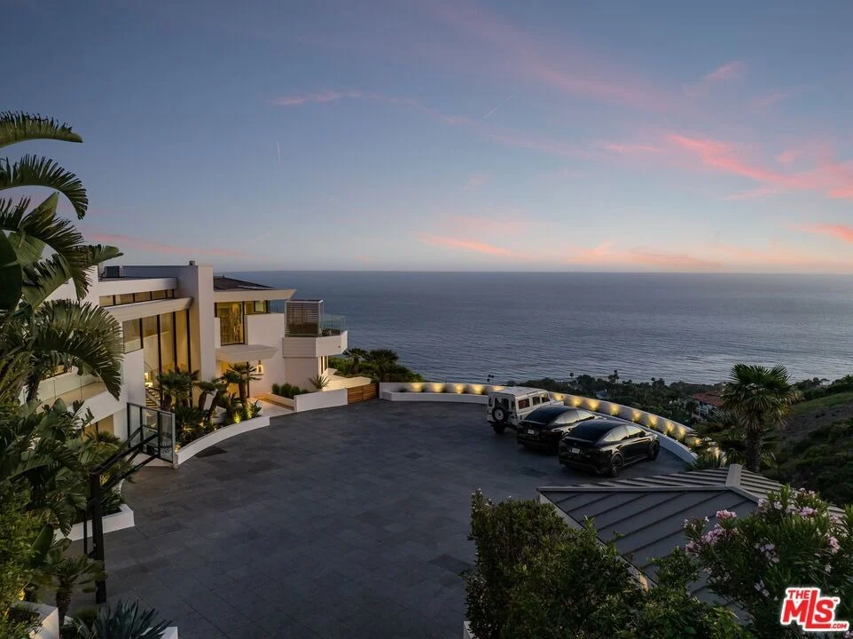 Photo of 4310 Encinal Canyon Road