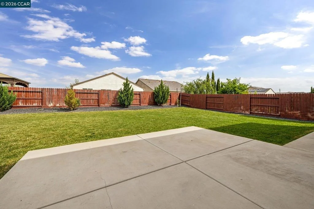 Photo of 4748 Beacon Way